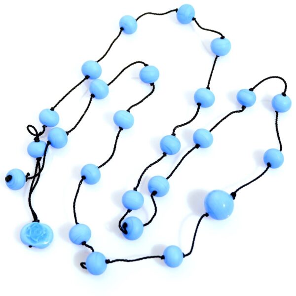 Collana Long versione Pervinca. Olimpia Aveta Design gioielli contemporanei in vetro di Murano