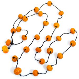 Collana Long versione Ocra pastello. Satinata con particolari lucidi. Lunghezza 130 cm. Prezzo € 69,00 Collana Long versione Ocra. Olimpia Aveta Design gioielli contemporanei in vetro di Murano
