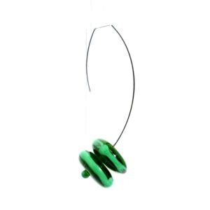 Orecchini pendenti, due dischi di vetro di murano, cristallo trasparente e profili pastello.Lunghezza 6cm.
